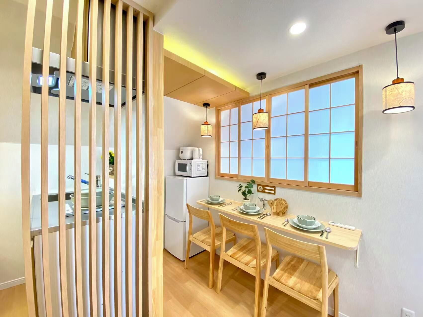 Fridge, microwave, stovetop, electric kettle