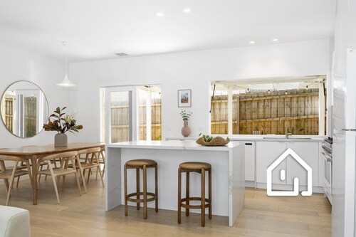 Limestone Lodge - Pool & Spa Retreat