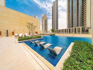 Pool - Blueground | Dubai Creek Harbour, pool, nr park (Dubai)