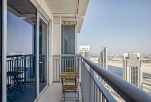 Property grounds - Blueground | Dubai Creek Harbour, pool, nr park (Dubai)