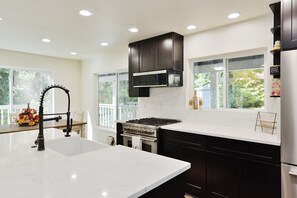 Fridge, microwave, oven, stovetop - Wooded Family Getaway ,Hot Tub, Trails, Fire Pit (Ronald)