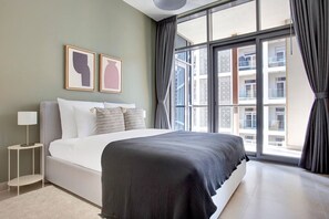 2 bedrooms, iron/ironing board, WiFi, bed sheets - Blueground | Jaddaf Waterfront, pool, nr Dubai Creek (Dubai)