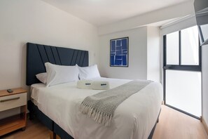 1 bedroom, iron/ironing board, travel cot, WiFi - geko| Oryx _1BR in Barranco, near top spots (Barranco)