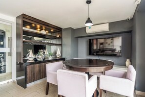 Dining - geko| Botánica _1BR Loft next to Malecon (Barranco)
