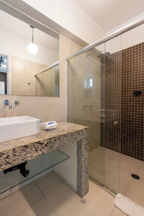 Hair dryer, towels - geko| Savini _2BR near Malecon, top location (Miraflores)