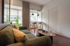 TV - geko| Savini _2BR near Malecon, top location (Miraflores)