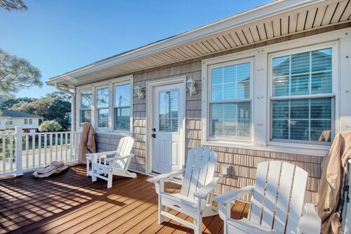 Walk to the Ocean • Beach Access • Furnished Deck