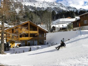 Exterior - Modern Wengen Studio • Ski-in, Ski-out • Terrace (Lauterbrunnen)