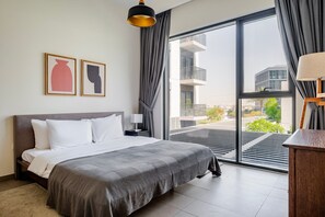 Iron/ironing board, WiFi, bed sheets - Blueground | Dubai Hills Estate, pool, nr park (Dubai)