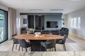 TV connectée, cheminée