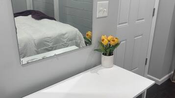 Acceso a internet y ropa de cama