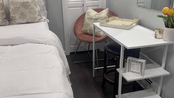 Internet, bed sheets