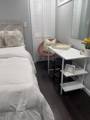 Internet, bed sheets