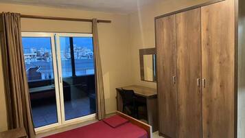 Laptop workspace, free WiFi