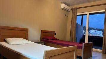 ๋
ธํธ๋ถ ์์
๊ณต๊ฐ, ๋ฌด๋ฃ WiFi