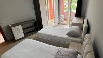 ๋
ธํธ๋ถ ์์
๊ณต๊ฐ, ๋ฌด๋ฃ WiFi