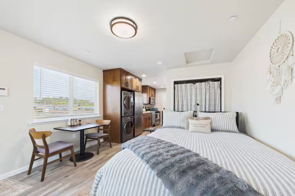 1 室のベッドルーム、アイロン / アイロン台、WiFi、ベッドシーツ