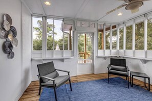 Interior - Downtown Magnolia Oasis (Ocean Springs)