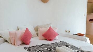 Villa Exclusive, vue plage, en bord de piscine | Wi-Fi gratuit, draps fournis