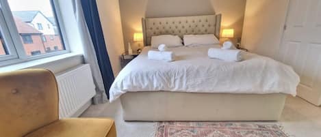 3 bedrooms, WiFi, bed sheets, wheelchair access