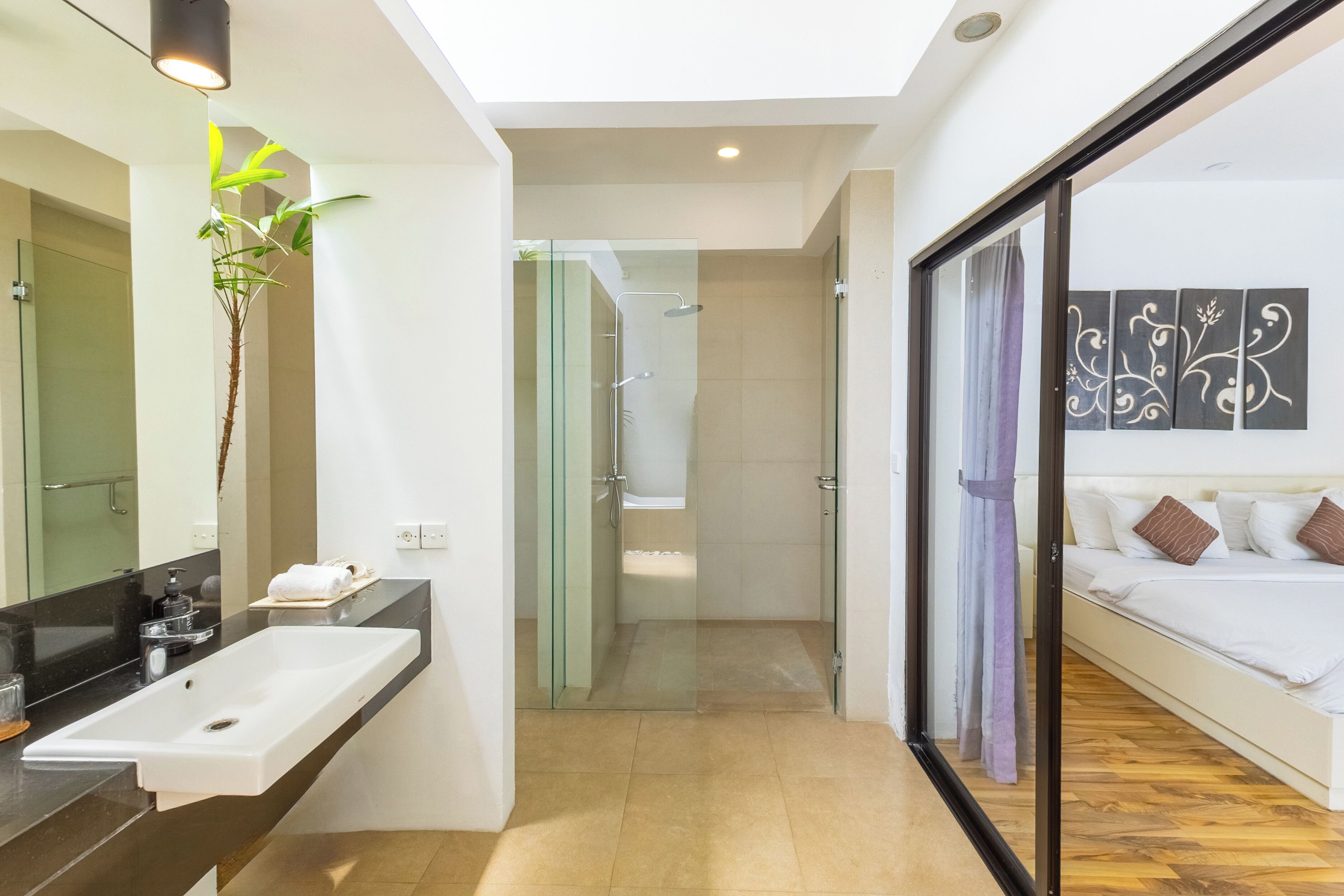 Vila, dapur, pemandangan kolam renang | Kamar mandi | Perlengkapan mandi gratis, pengering rambut, kloset, dan handuk