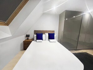 6 Schlafzimmer, WLAN, Bettwäsche