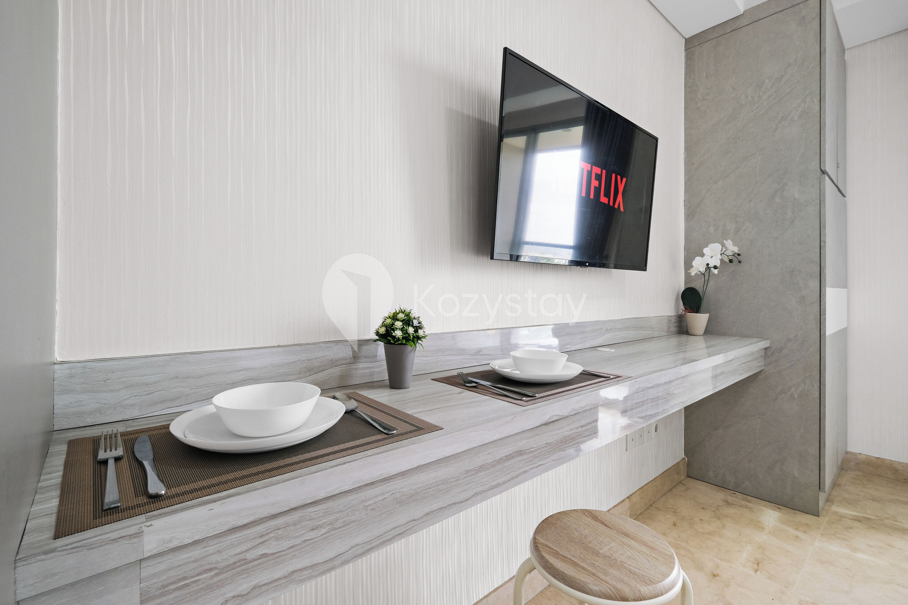 Apartment, 1 Bedroom, Ocean View | Dining room