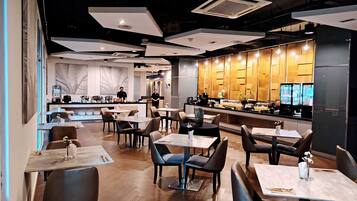 Daily buffet breakfast (MYR 79 per person)