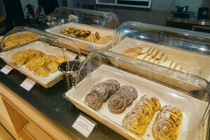 Daily buffet breakfast (MYR 79 per person)