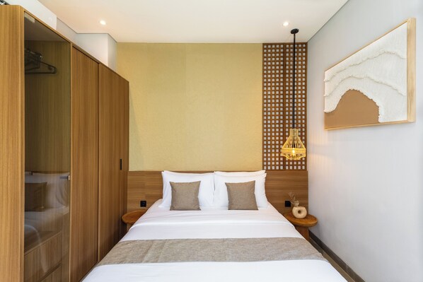 In-room safe, free WiFi