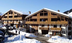 Exterior - Cozy Apartment for Four People at the Foot of the Slopes of Espace Diamant (Notre-Dame-de-Bellecombe)