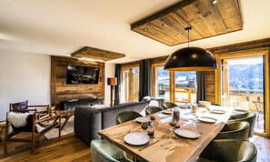Dining - Very High-quality Apartment, Beautiful Exposure, Close to the Center (Les Gets)