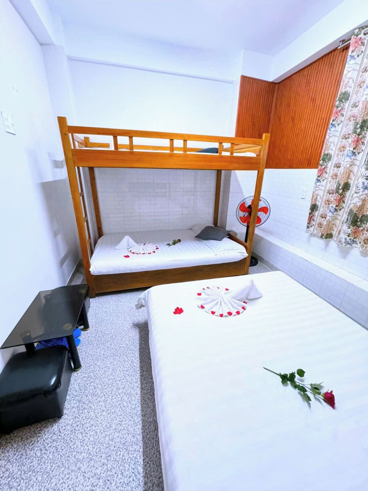 Basic Shared Dormitory | Free WiFi