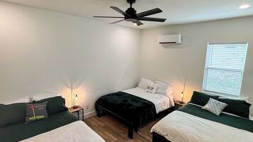 5 chambres, fer et planche à repasser, Wi-Fi, draps fournis