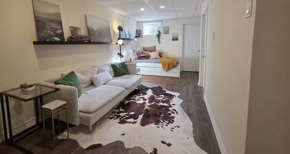 Entire rental unit in Mississauga, Canada