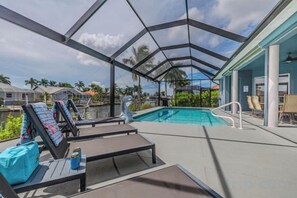 Unclassified image, 4 of 15, button - Casa Blanca (Cape Coral)
