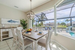 Room - Casa Blanca (Cape Coral)