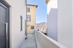 Property grounds - NEW! Cozy Studio, 2 min walk to Douro River, w/AC (Vila Nova de Gaia)