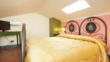 Classic-Ferienhaus, 2 Schlafzimmer | 1 Schlafzimmer, individuell eingerichtet, Bettwäsche