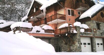 4 Rooms, Sleeps 6, 3-star, South-east Facing