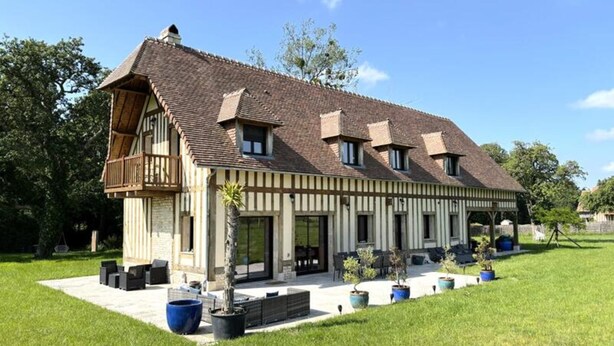 Exterior - Villa in Tourgeville With Private Garden (Tourgeville)