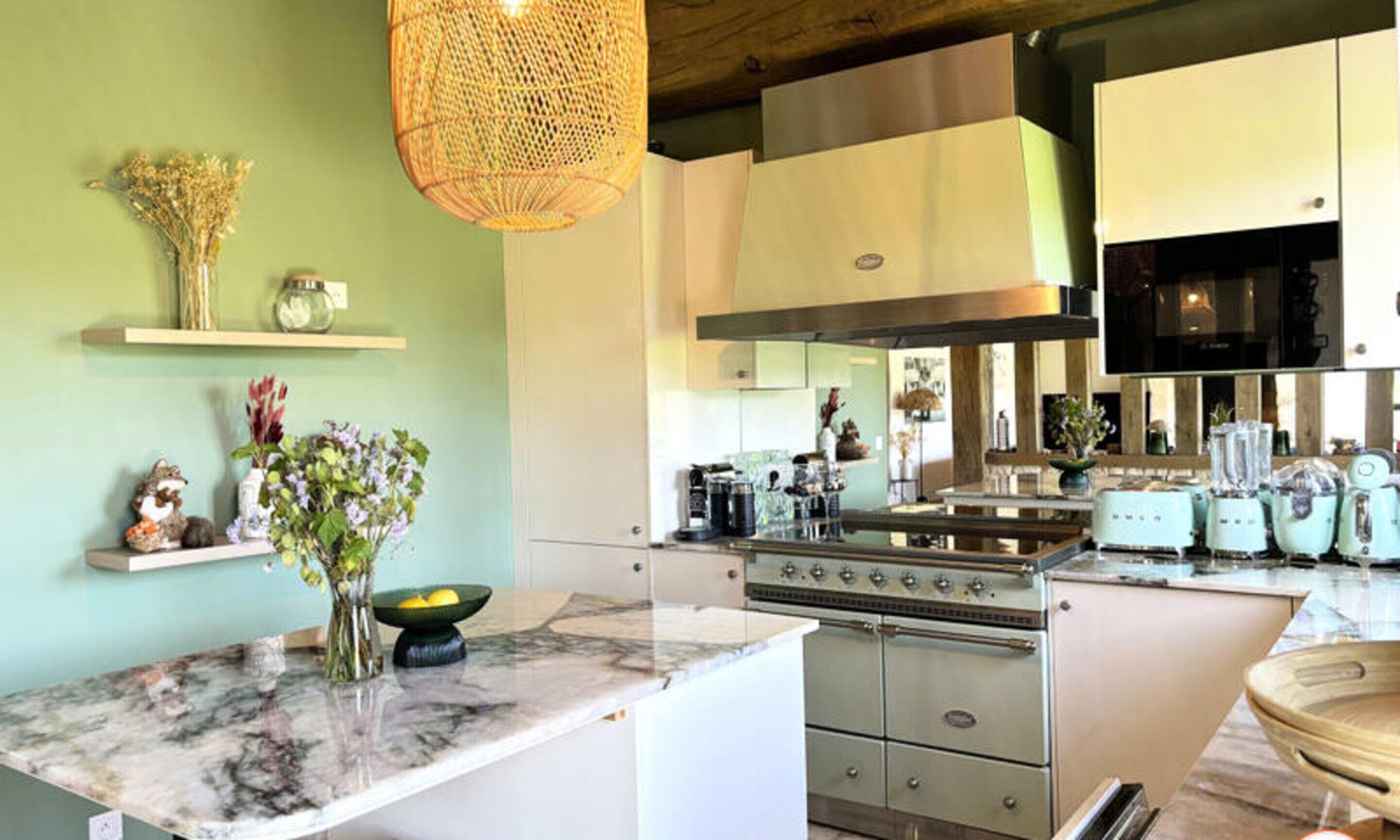 Tủ lạnh, lò vi sóng, lò nướng, máy rửa bát 