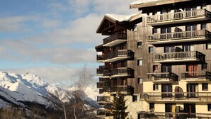 Exterior - Comfortable Apartment At the Foot of the Slopes Balcony (Les Belleville)
