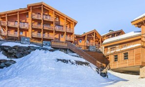 Exterior - 5-room Apartment for 8/10 People (Les Belleville)