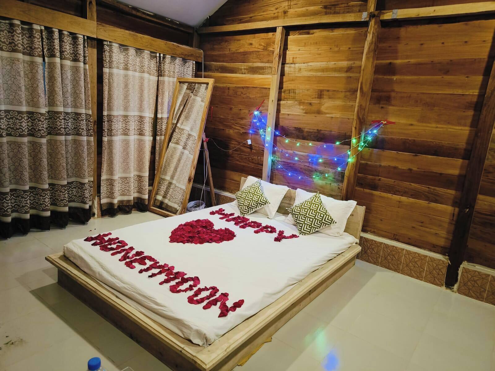 Deluxe Double Room, Balcony, Hill View