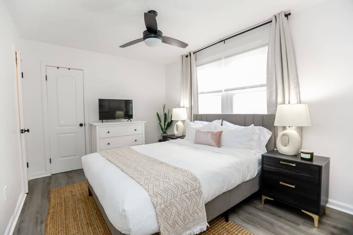 1 bedroom, desk, iron/ironing board, travel cot