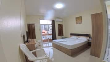 Deluxe Room | In-room safe, desk, laptop workspace, free WiFi