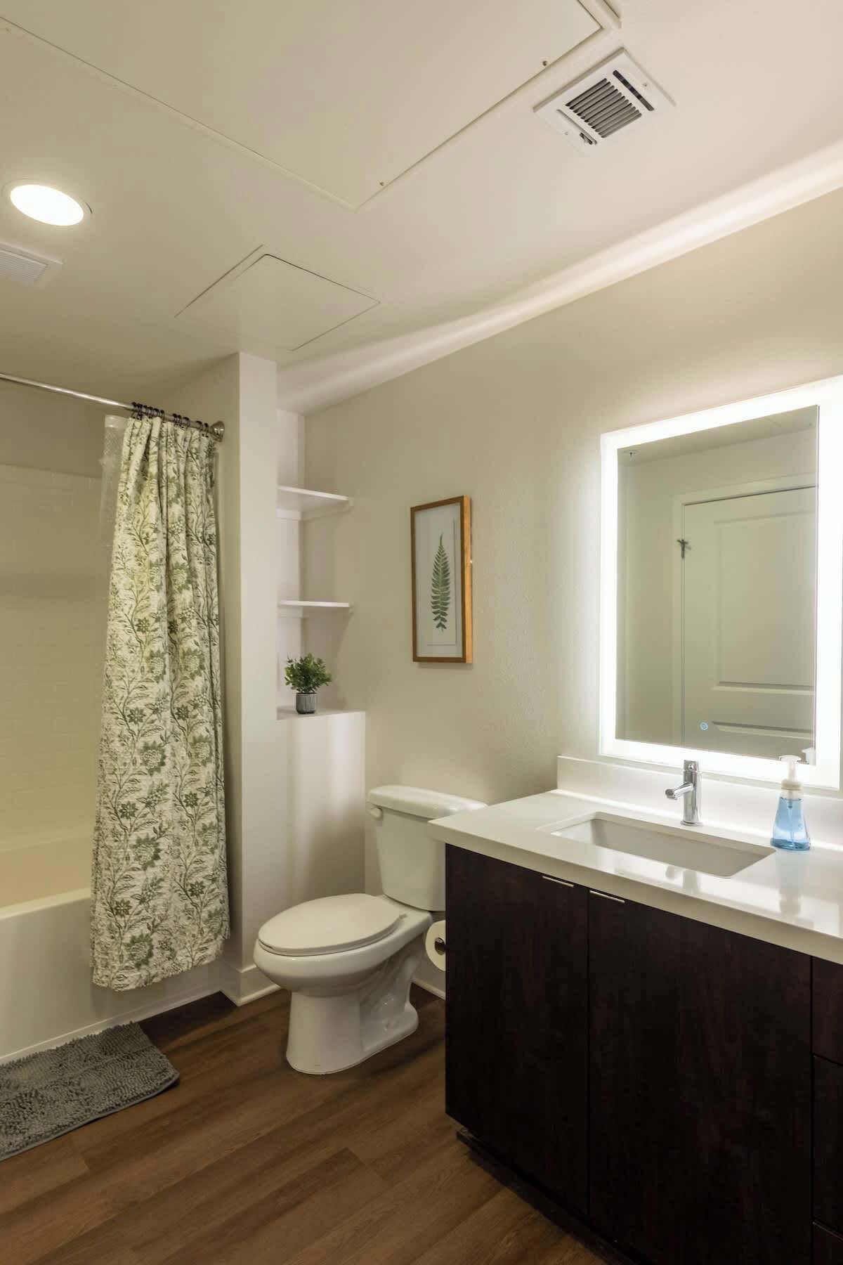 淋浴设施、吹风机