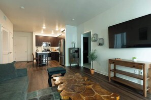 Fernseher, Arbeitsbereiche