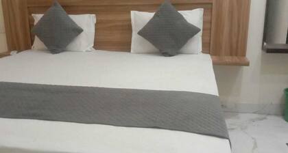 Om Guest House Lucknow